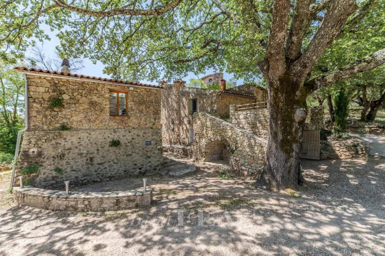 Domaine Des Bruguieres Entrecasteaux Exterior foto
